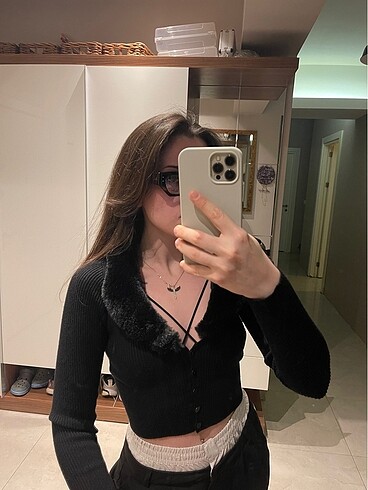 Bershka tükenen crop triko üst