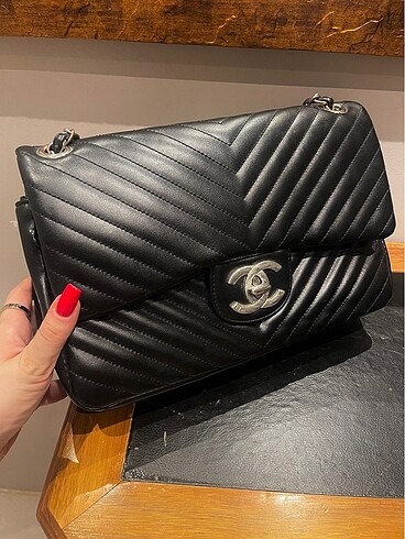  Beden siyah Renk Chanel deri maxi boy çanta