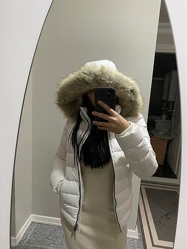 Tommy Hilfiger Monttt satıldı