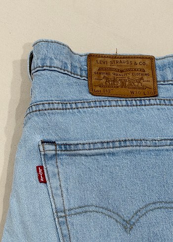 Levis 30