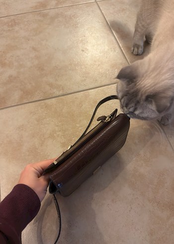 Mango Kahverengi Deri Yılan Desenli Tokalı Çanta - Görsel 5