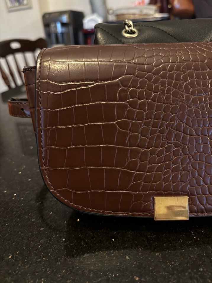 Mango Kahverengi Deri Yılan Desenli Tokalı Çanta - Görsel 3