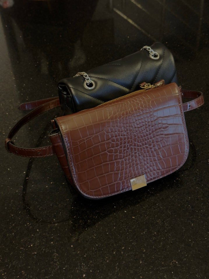 Mango Kahverengi Deri Yılan Desenli Tokalı Çanta - Görsel 2