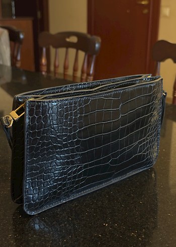 Mango Siyah Deri Yılan Desenli Tokalı Kadın Çanta - Görsel 3