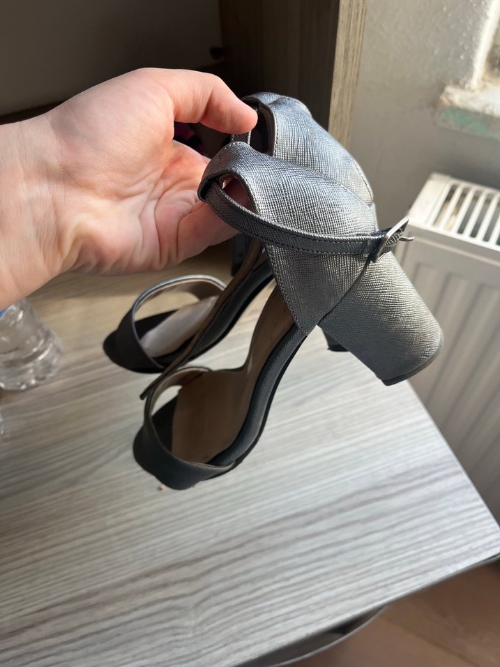 Gri Kadın Topuklu ayakkabı - Görsel 2