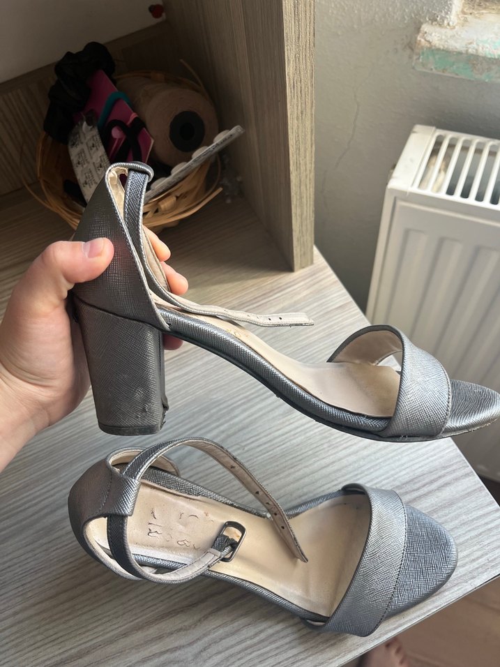 Gri Kadın Topuklu ayakkabı - Görsel 5
