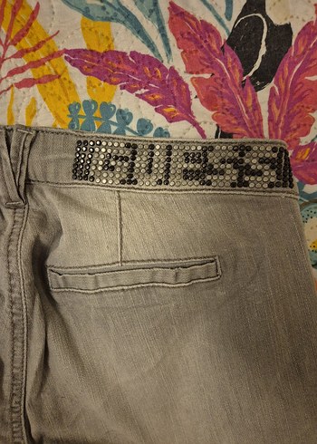 28 Beden Orjinal guess bayan pantolon