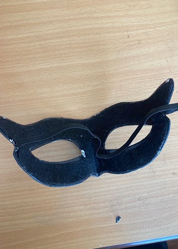 Siyah Desenli Maske - Görsel 2