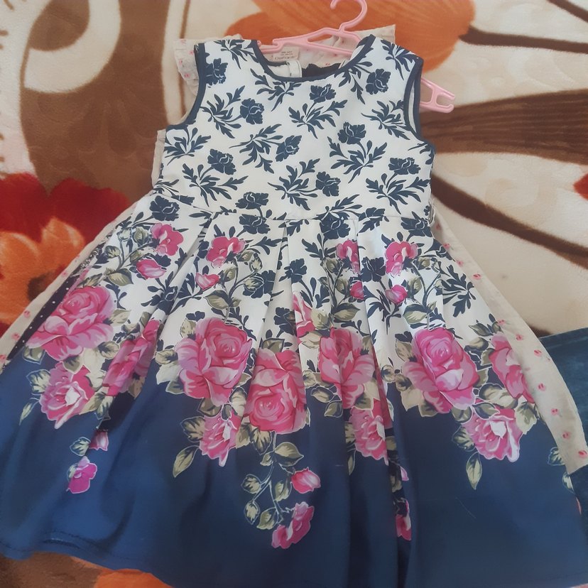 3 adet 4 5yas uyumlu  marka elbiseler - Görsel 2