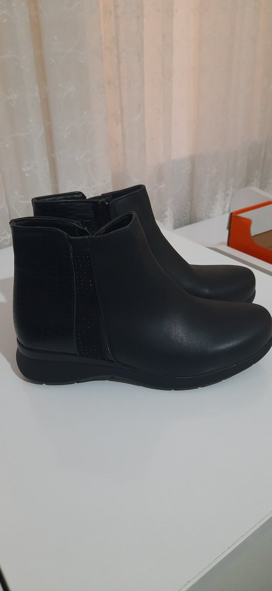 Siyah Kadın Dolgu Topuklu Bot - Görsel 2