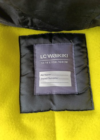 Siyah Kapüşonlu Erkek Çocuk montu - Görsel 7