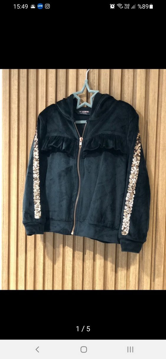 pul detaylı kadife Siyah Kapüşonlu Kız Çocuk hirkasi - Görsel 2