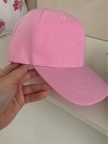Pembe şapka
