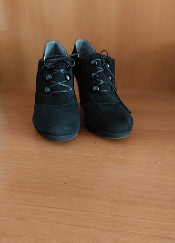 Topuklu ayakkabı 