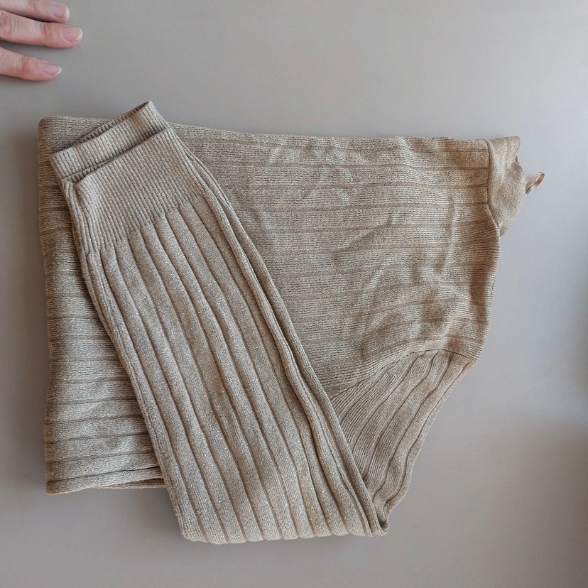 Bej V Yakalı Kadın Kazak - Görsel 4