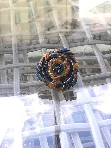 Beyblade burst