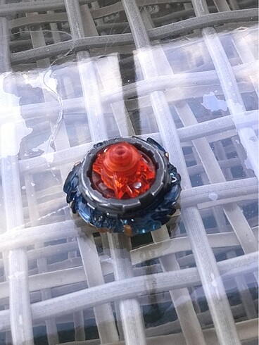 Beyblade burst