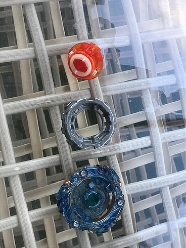 Beden Renk Beyblade burst