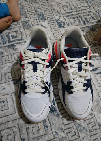 under armour 40 numara sıfır giyilmemiş etiketli - Görsel 3