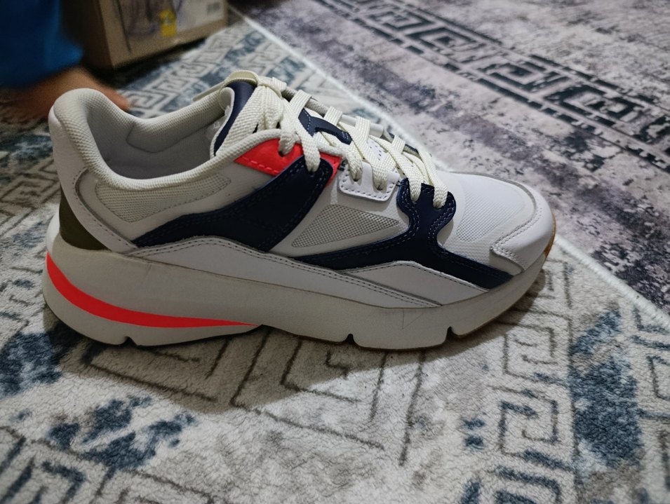 under armour 40 numara sıfır giyilmemiş etiketli - Görsel 2