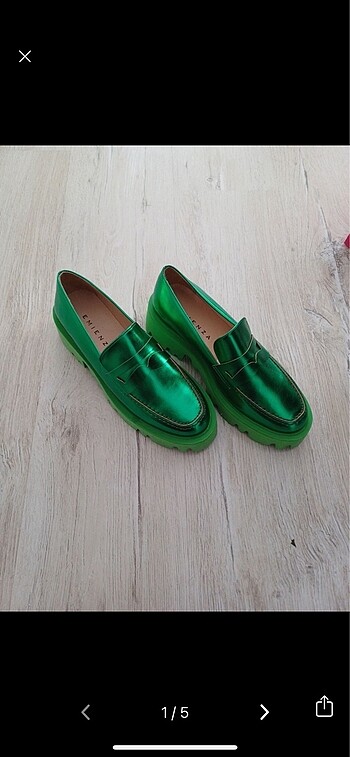 Kadın metalik yeşil loafer