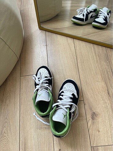37,5 Beden beyaz Renk ORİJİNAL Nike Air Jordan