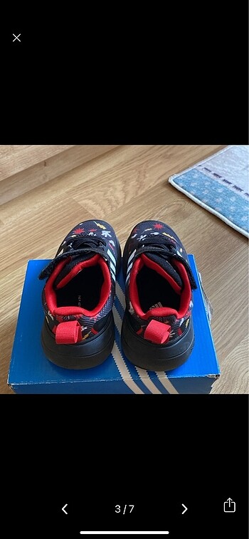23 Beden siyah Renk Adidas erkek çocuk ayakkabısı