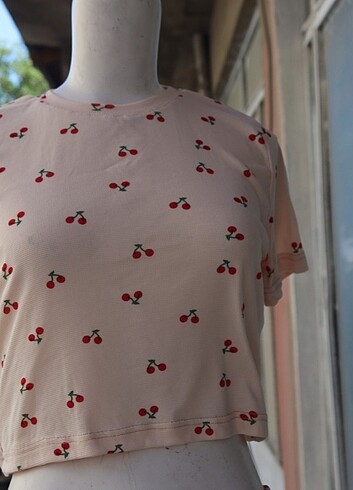 xl Beden Kiraz desenli crop takım