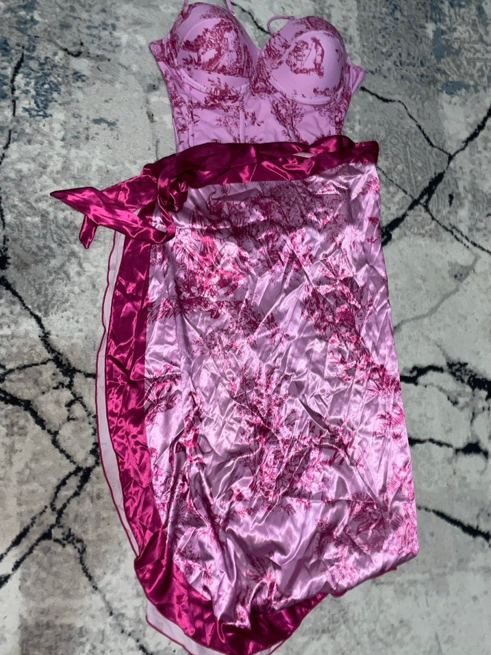 Pembe Baskılı Kadın Mayo - Görsel 2