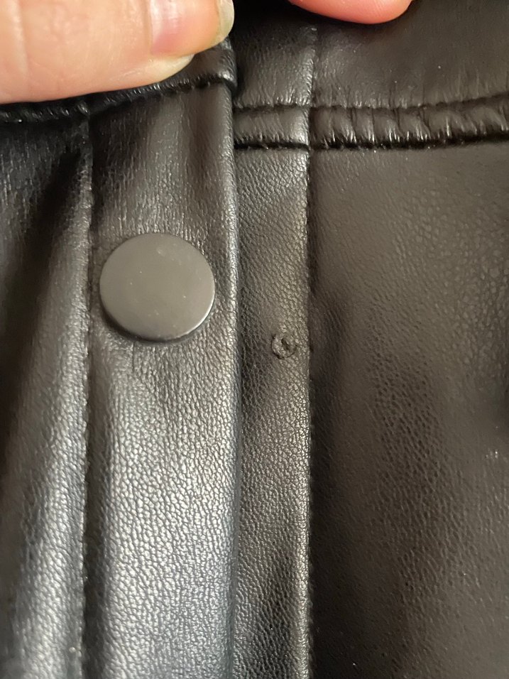 Düğmeli Siyah Deri Kadın Ceket - Görsel 3