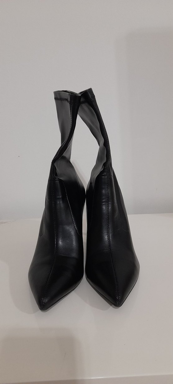 bershka Siyah Deri İnce Topuklu Kadın Bot - Görsel 3