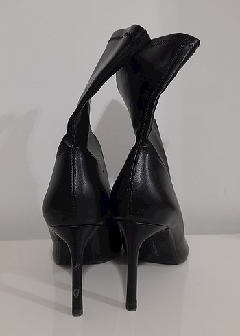 Siyah Deri Topuklu Kadın Bot - Görsel 5