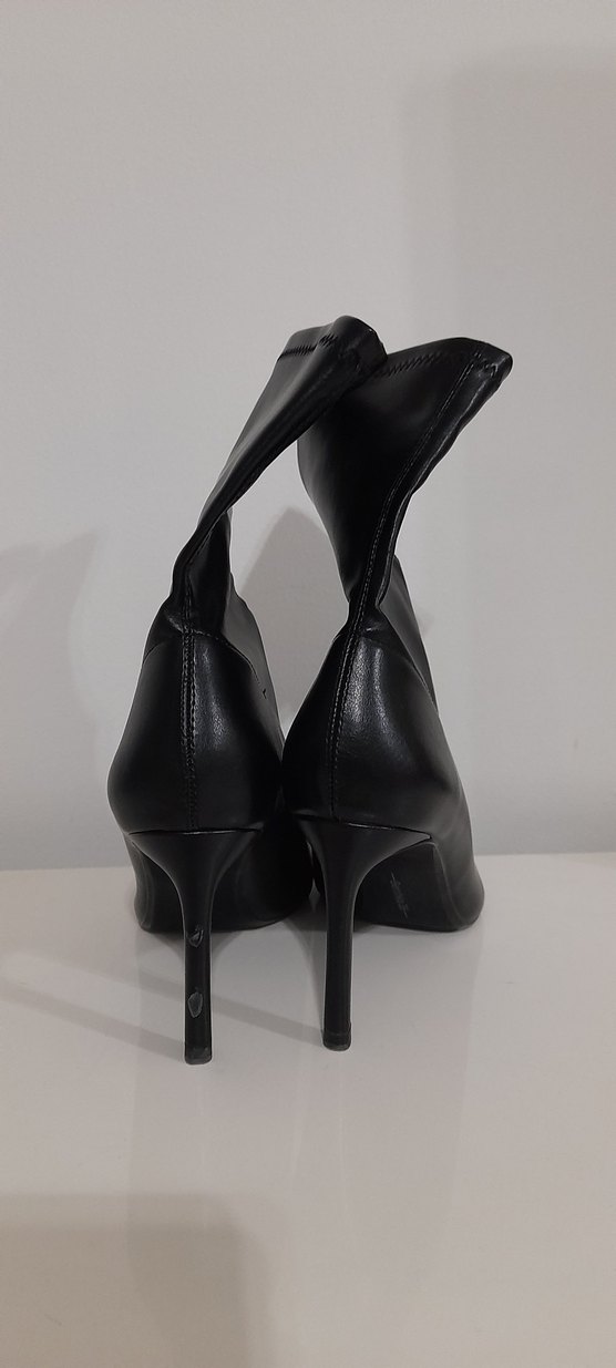 Siyah Deri Topuklu Kadın Bot - Görsel 5