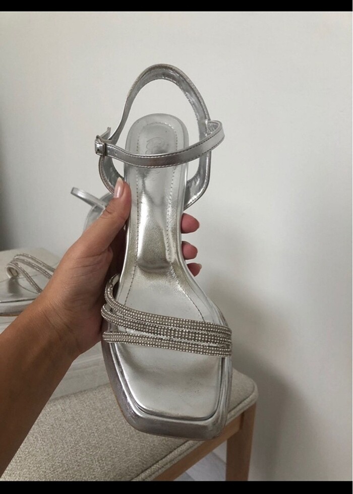 Bambu silver topuklu ayakkabı - Görsel 3