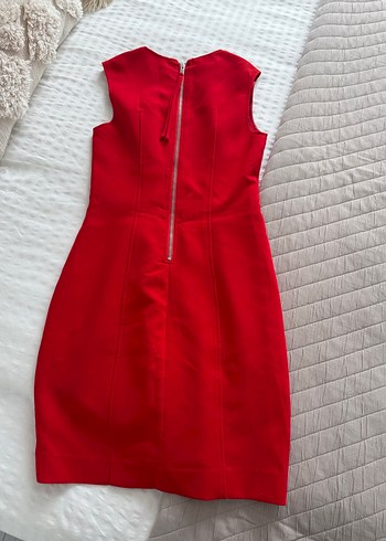 Kırmızı V Yaka Piliseli kısa Elbise - Görsel 4