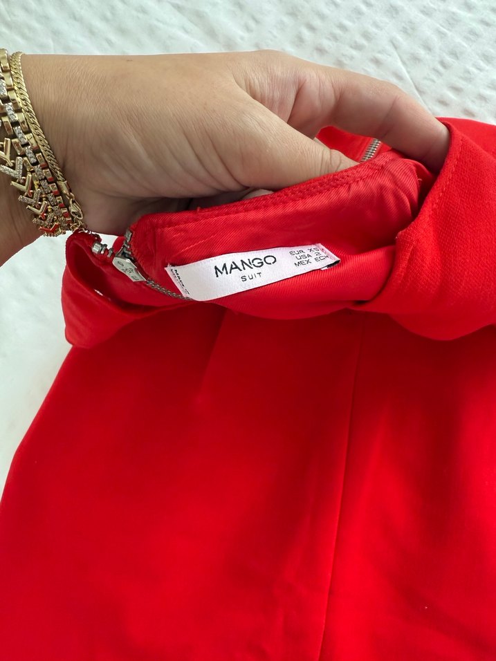 Kırmızı V Yaka Piliseli kısa Elbise - Görsel 3