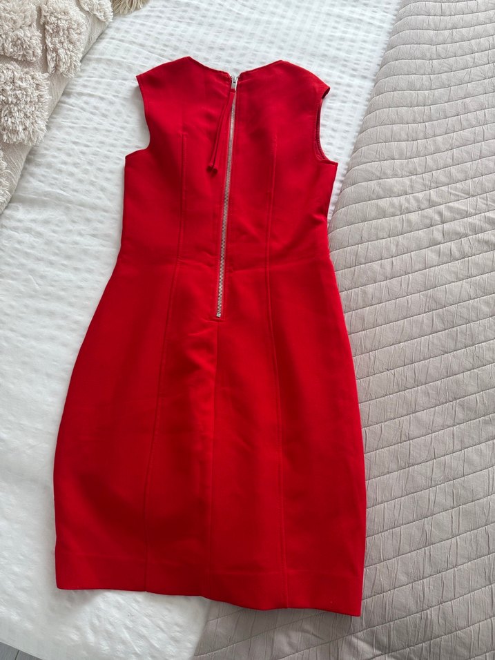 Kırmızı V Yaka Piliseli kısa Elbise - Görsel 4