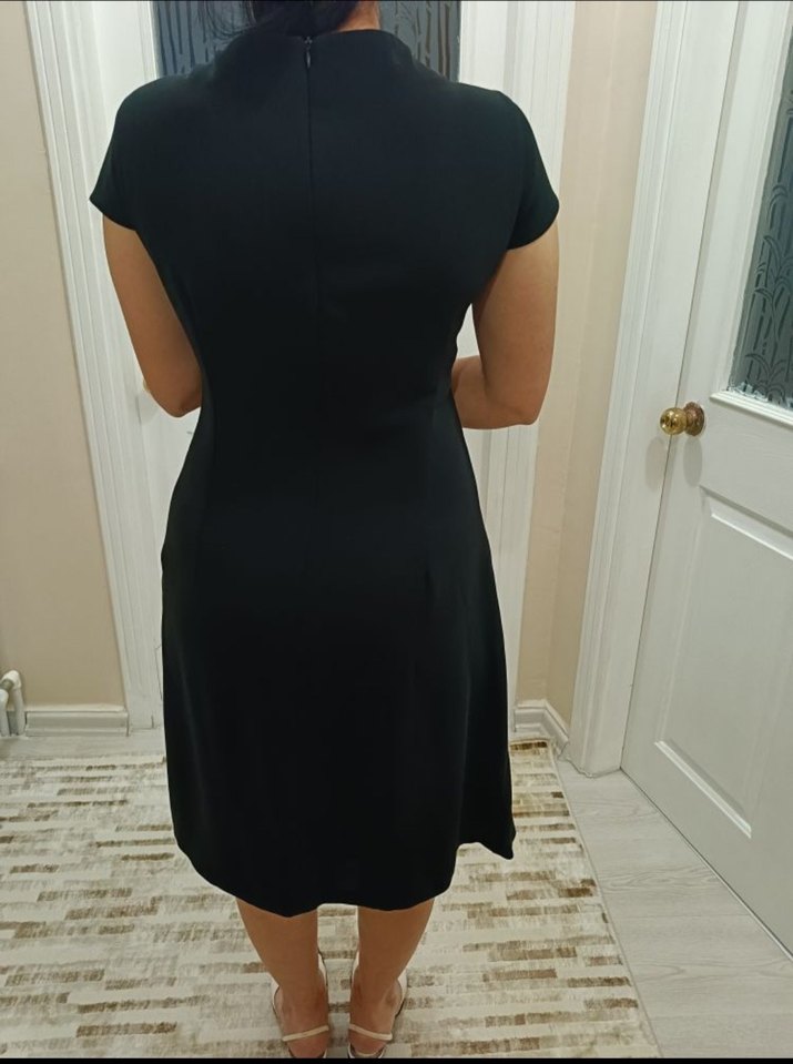 Siyah V Yakalı Kısa Kollu Abiye Elbise - Görsel 2