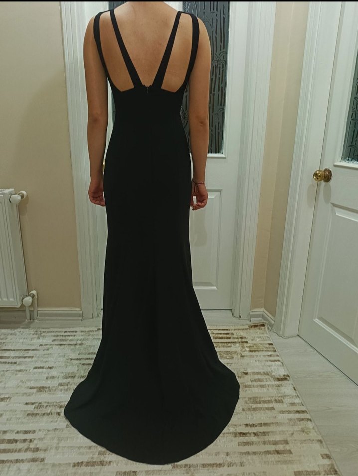 Siyah Uzun V Yaka Gotik Abiye Elbise - Görsel 5