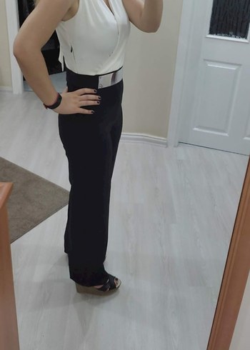 Kadın Siyah/Beyaz Kemerli Uzun Şık Tulum - Görsel 3