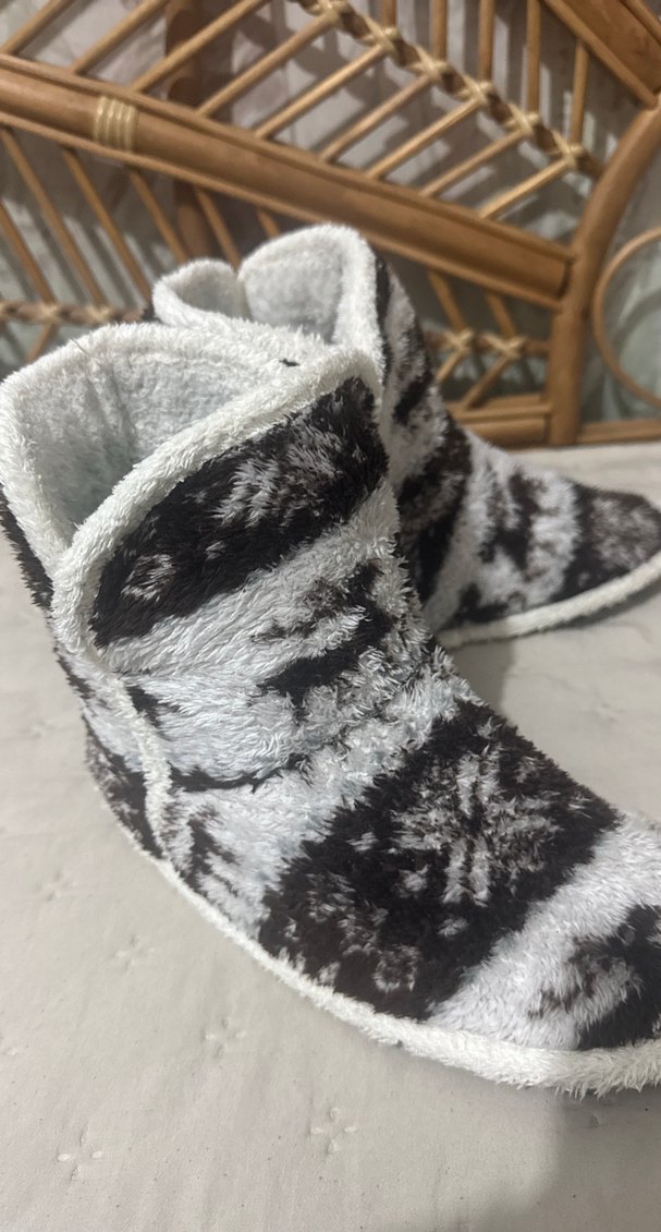 Kadın Gri Örgü Sıcak Ev Terliği - Görsel 2