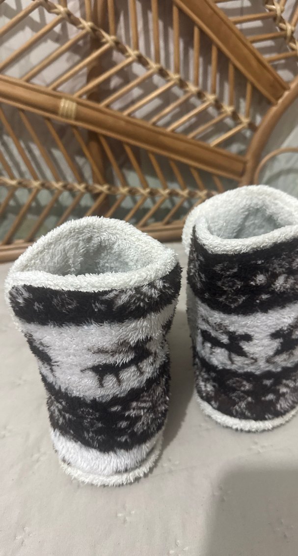 Kadın Gri Örgü Sıcak Ev Terliği - Görsel 3