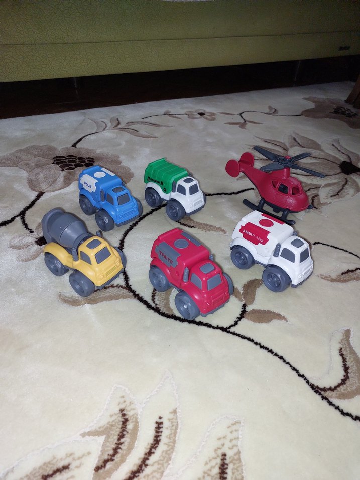 Renkli Oyuncak Araç Seti - Görsel 2