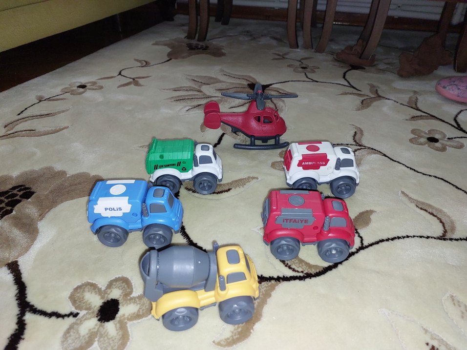 Renkli Oyuncak Araç Seti - Görsel 3