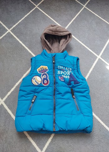 Erkek Çocuk Kapüşonlu Nakışlı Mavi Yelek