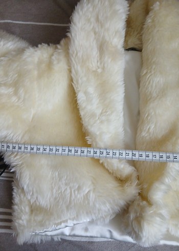 Kadın Beyaz Kürk Detaylı Midi Ceket - Görsel 4