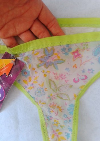 Desenli tül string Kadın Külot - Görsel 2