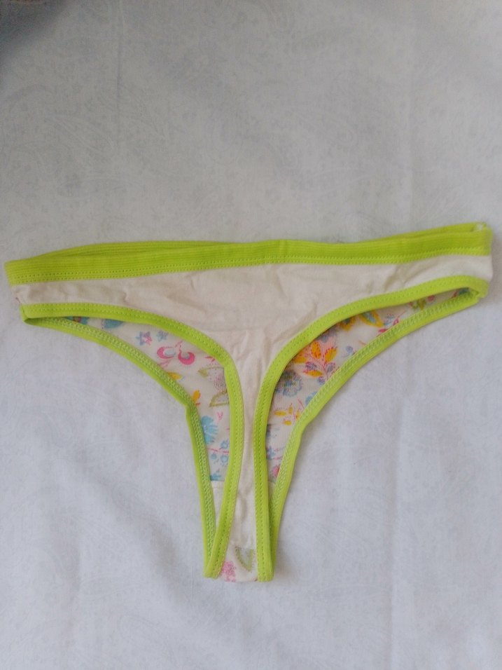 Desenli tül string Kadın Külot - Görsel 3