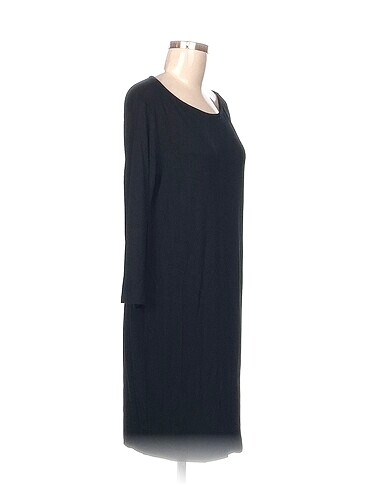 H&M H&M Kısa Elbise %70 İndirimli.