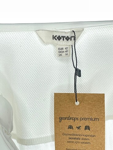 42 Beden beyaz Renk Koton Gömlek %70 İndirimli.
